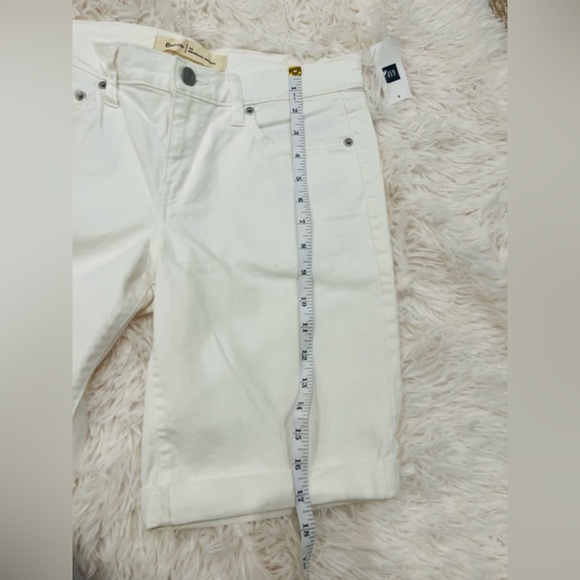 GAP White Denim Bermuda Shorts NWT - Picture 8 of 8